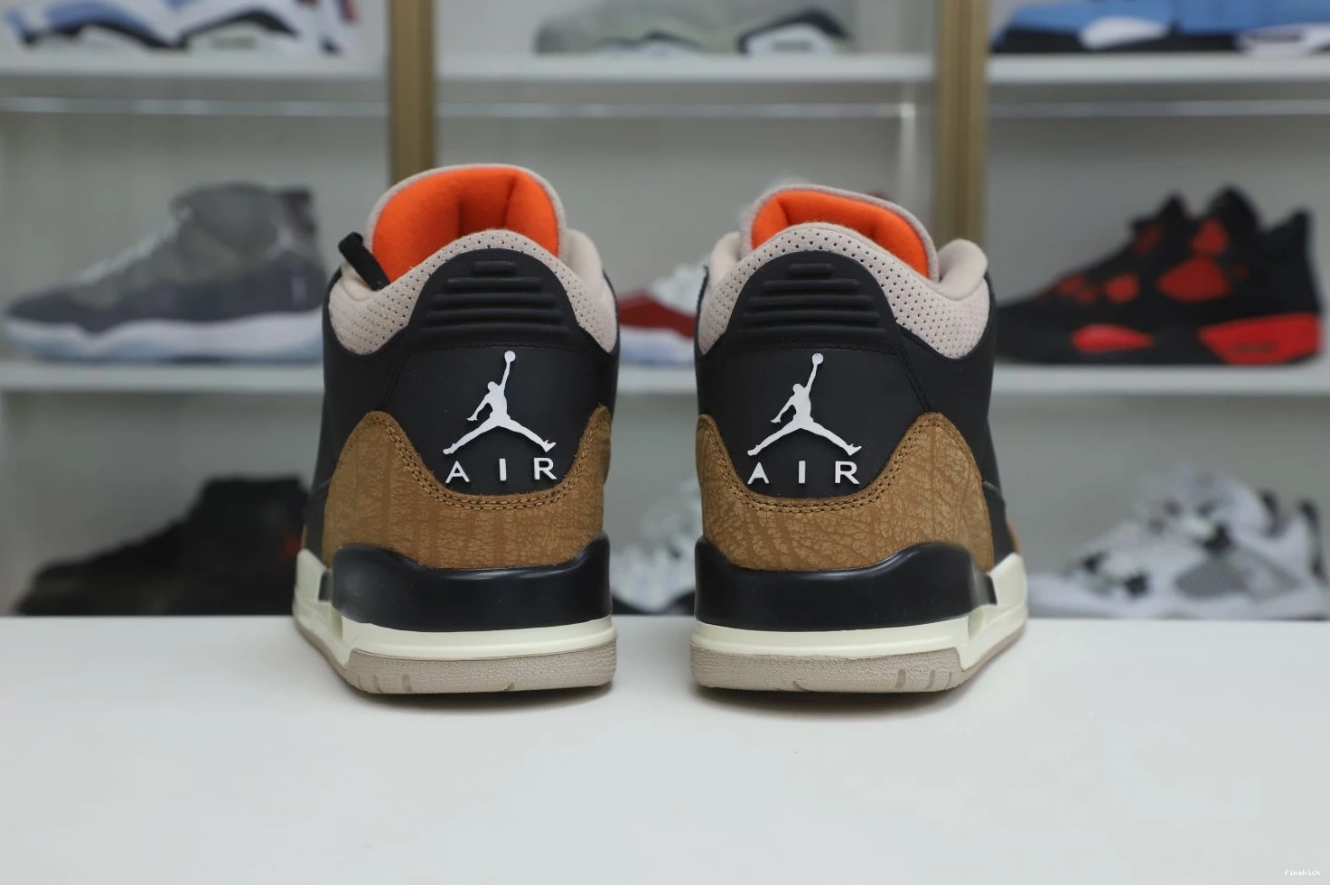 AIR CT8532 CEMENT JORDAN DESERT 3 0726